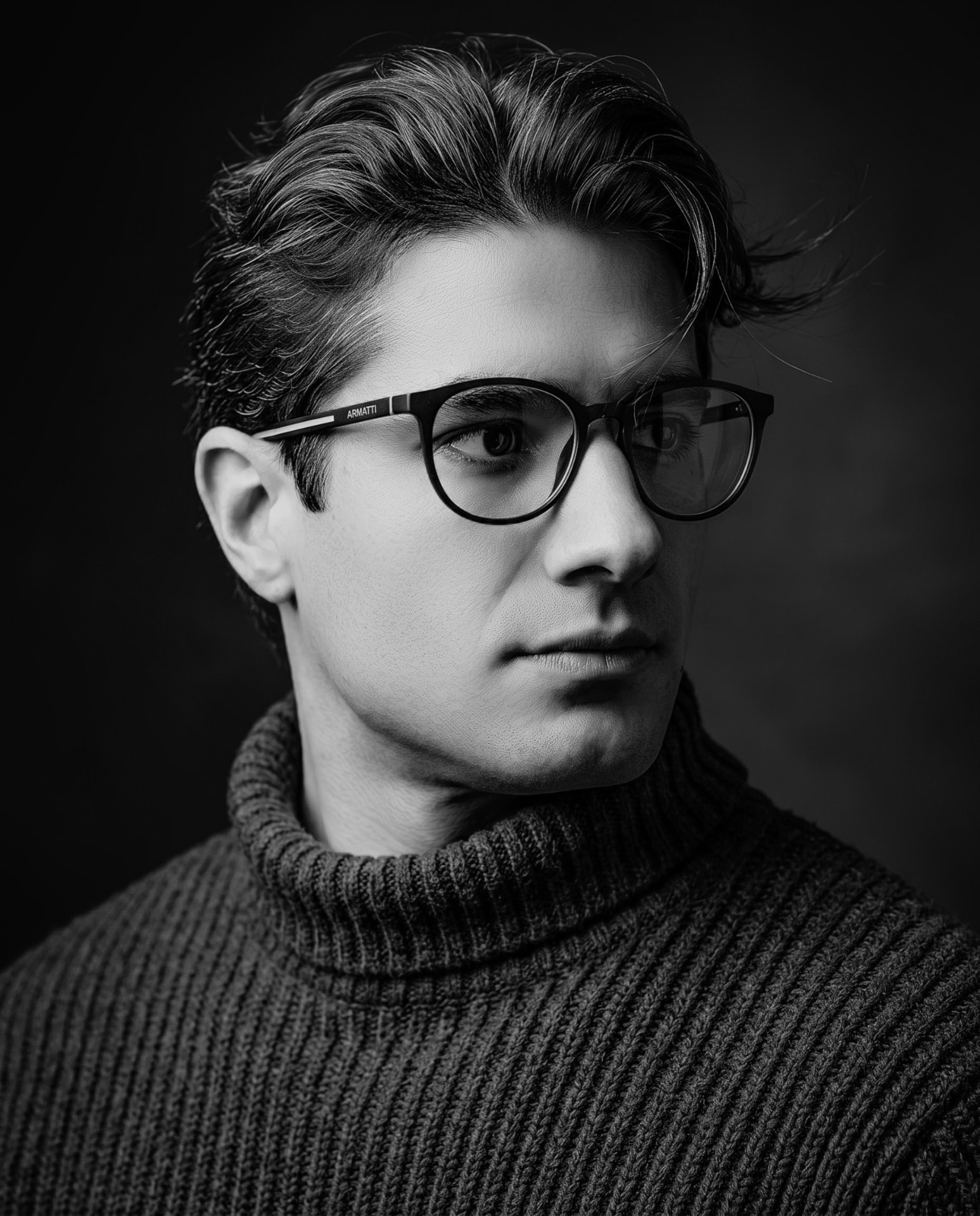 Retrato editorial em preto e branco de Lucian Rabello
